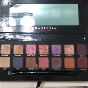 Anastasia Beverly Hills Makeup - Anastasia Beverly Hills Norvina Palette Anastasia Beverly Hills Makeup - Anastasia Beverly Hills Norvina Palette